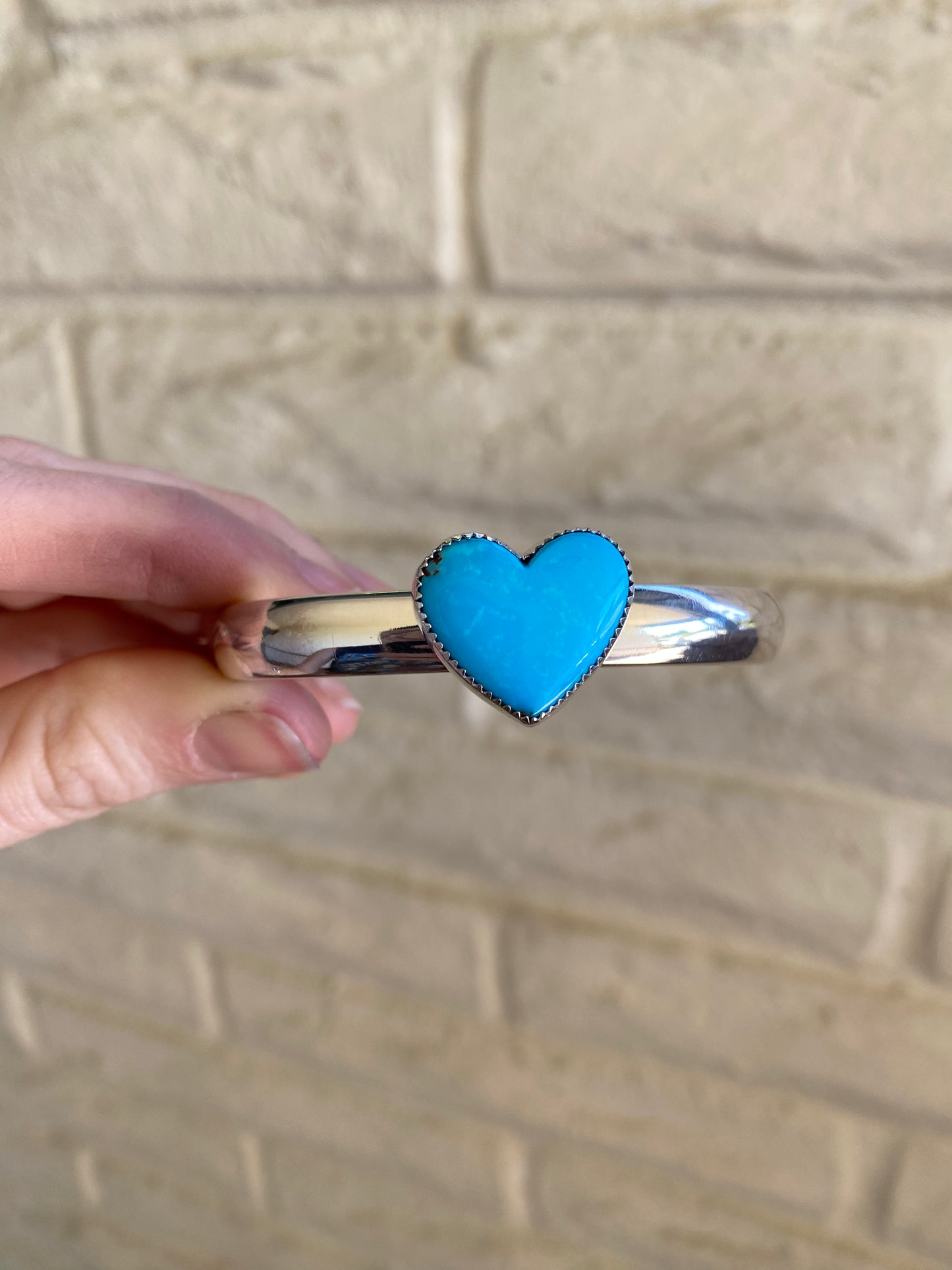 0g Heart Cuffs