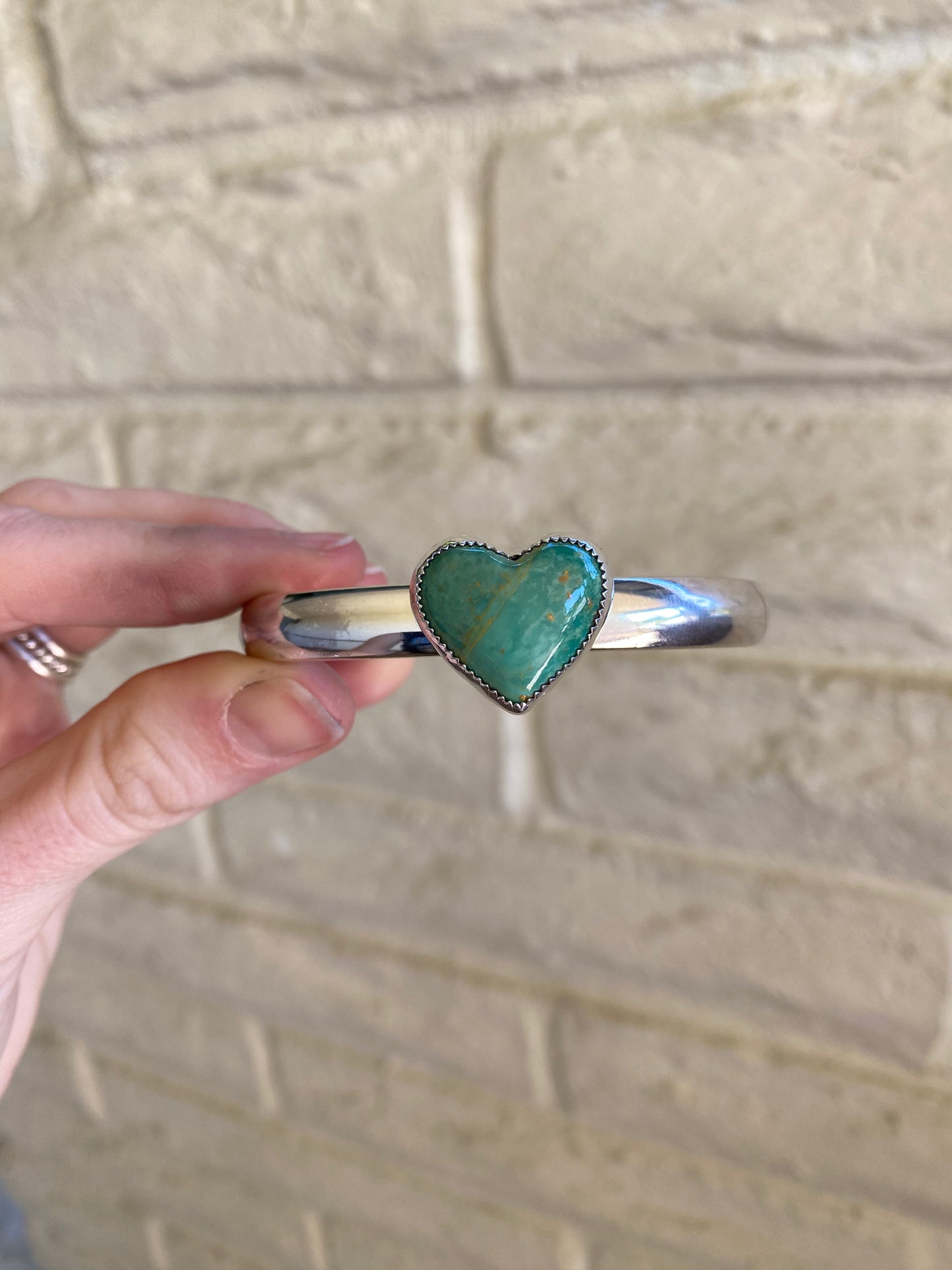 0g Heart Cuffs