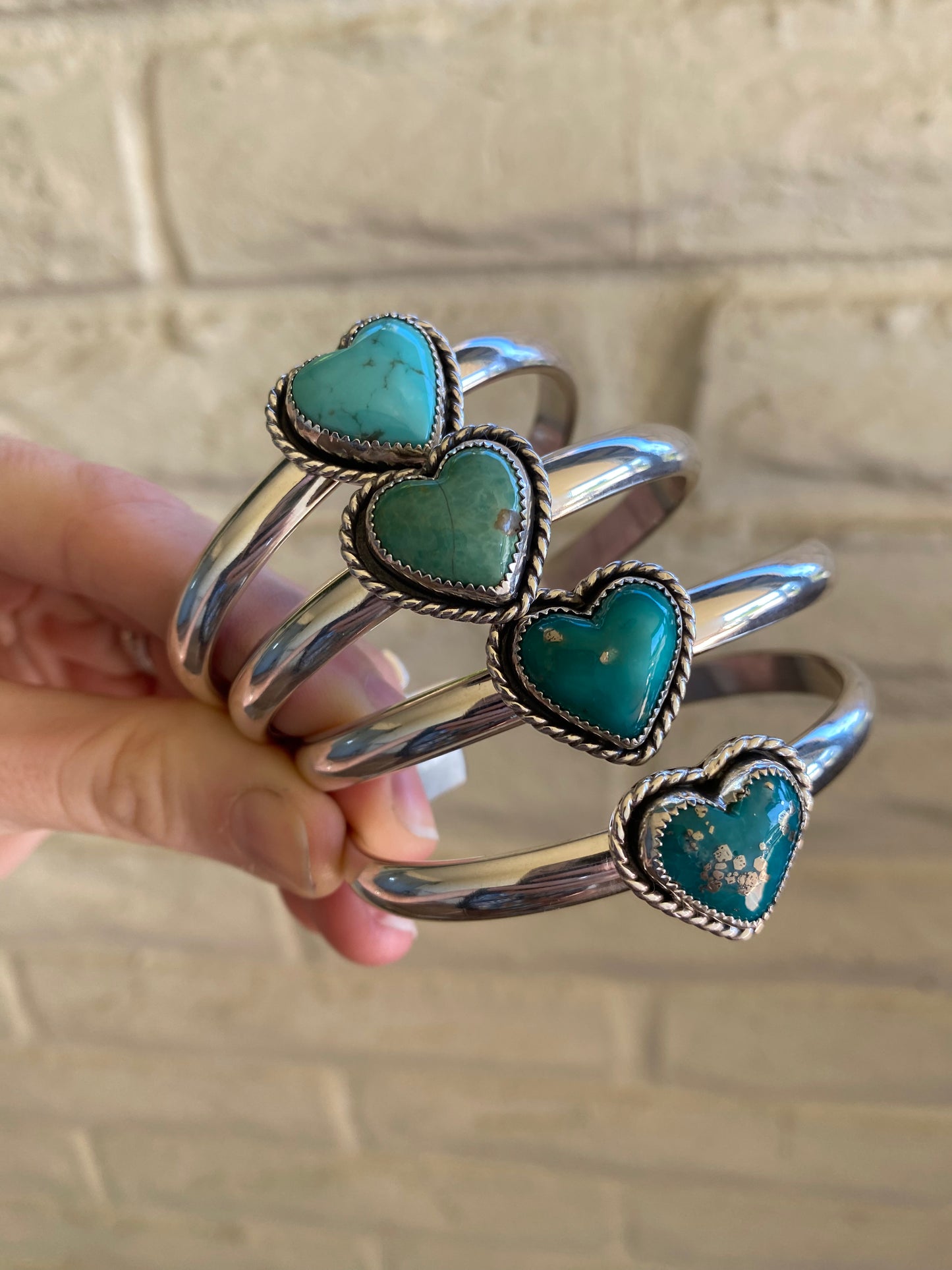 2g Heart Cuffs
